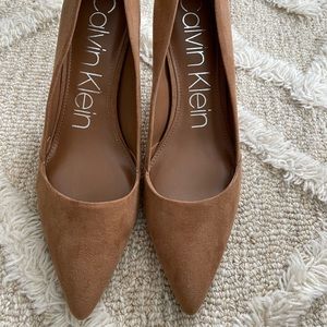 BNWT Calvin Klein Suede Heel
